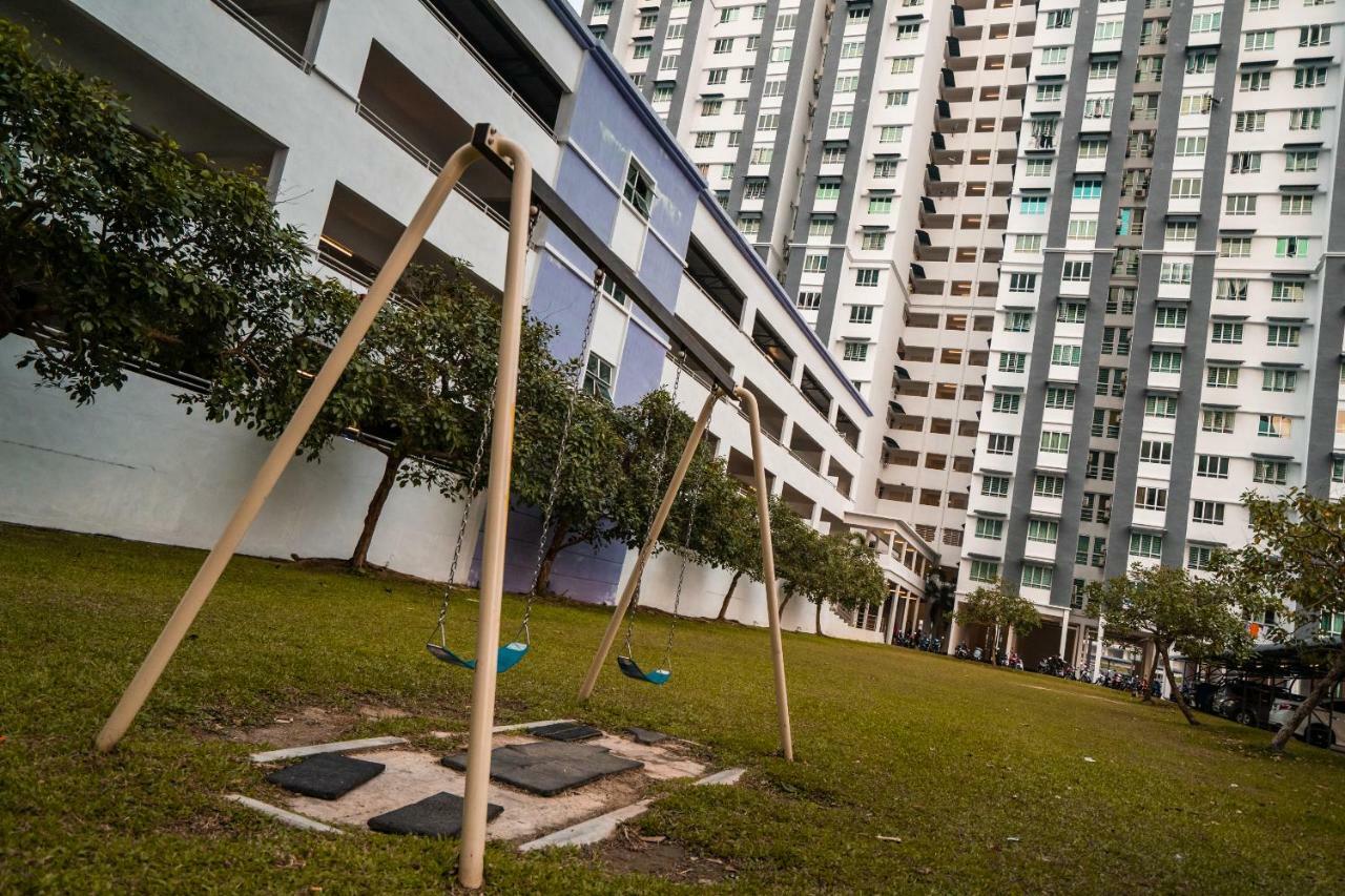 现代宽敞公寓@槟城 峇六拜 外观 照片